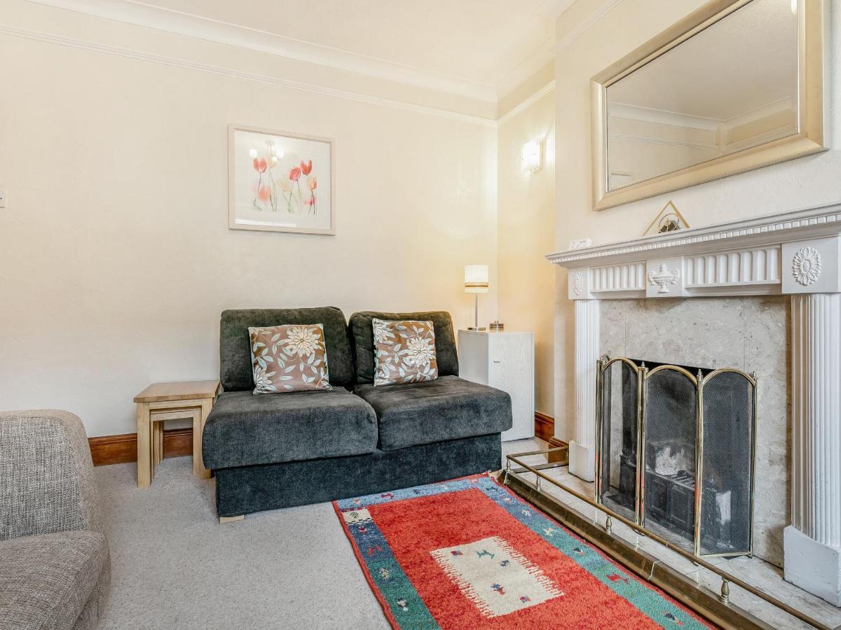 Rosskeen Villa Tideswell Bagian luar foto