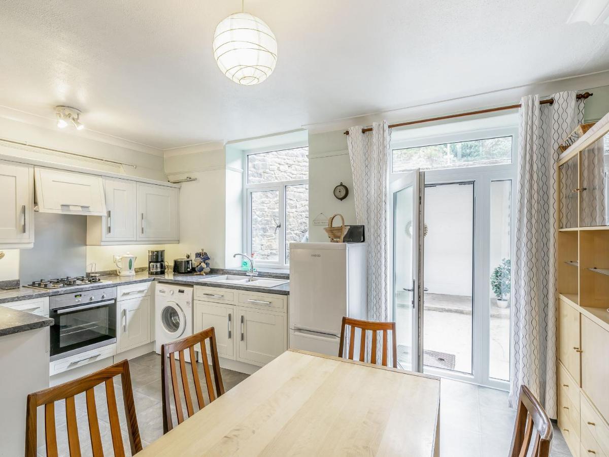 Rosskeen Villa Tideswell Bagian luar foto