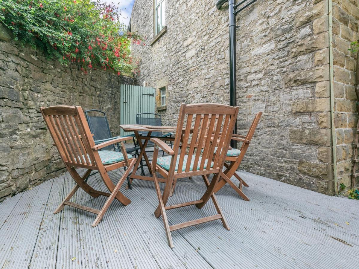 Rosskeen Villa Tideswell Bagian luar foto