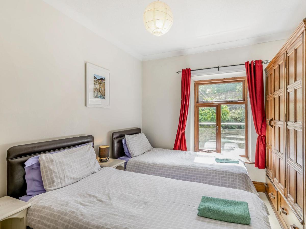 Rosskeen Villa Tideswell Bagian luar foto